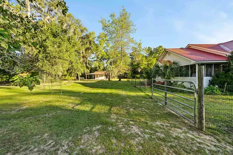 Exterior - 12110 Morris Steen Rd, Greenville, FL 32331 photo 2 of 23