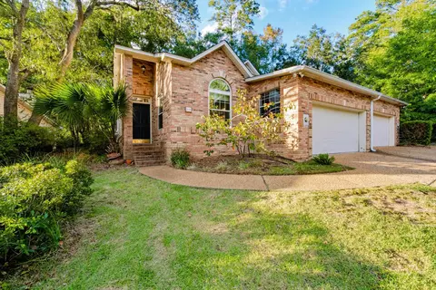 2156 Pink Flamingo Ln, Tallahassee, FL 32308