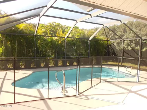 314 Carmel Dr, Melbourne, FL 32940 photo 2