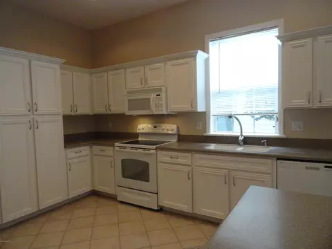 3320 Newbliss Cir, Ormond Beach, FL 32174 photo 7