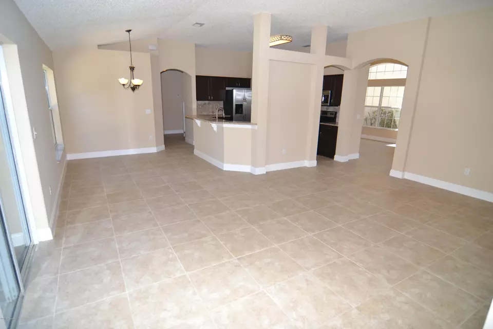  25 Rickenbacker Dr, Palm Coast, FL 32164 photo 9