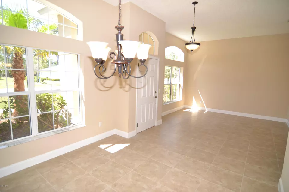  25 Rickenbacker Dr, Palm Coast, FL 32164 photo 5