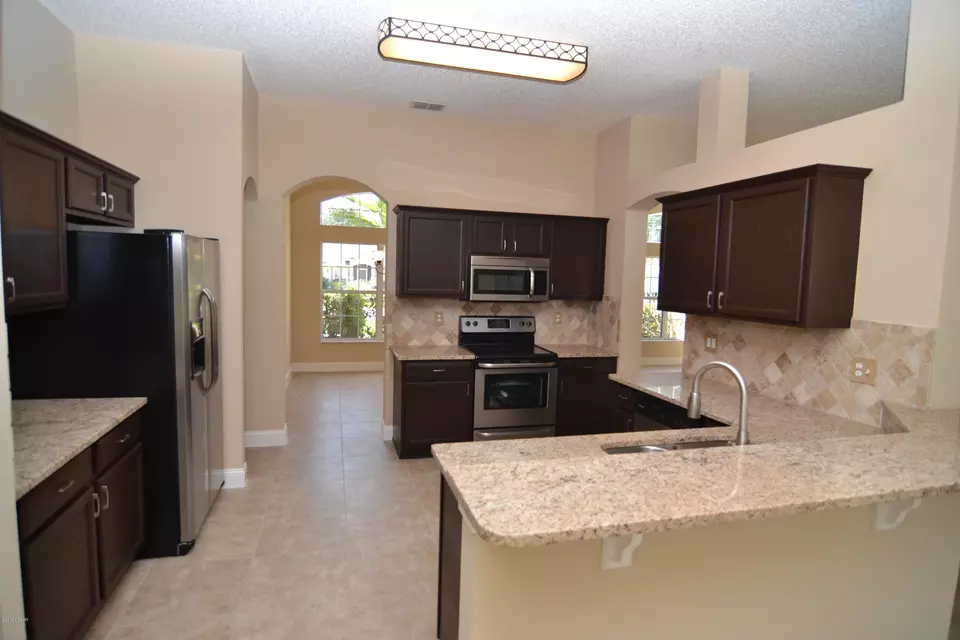  25 Rickenbacker Dr, Palm Coast, FL 32164 photo 11