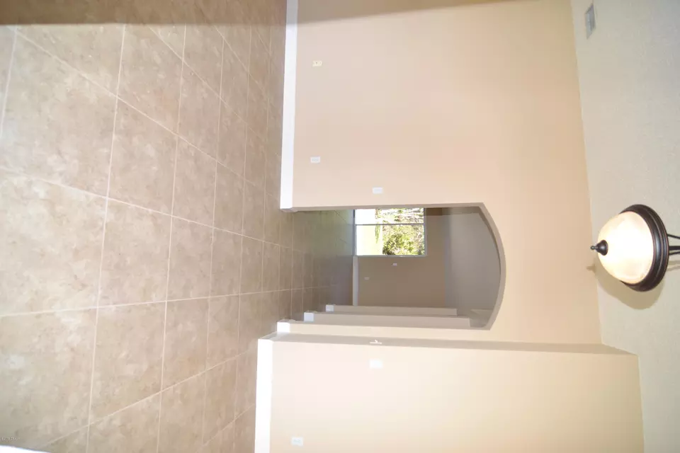  25 Rickenbacker Dr, Palm Coast, FL 32164 photo 2