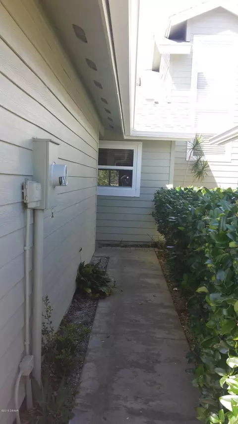 4 Misners Trl, Ormond Beach, FL 32174 photo 2