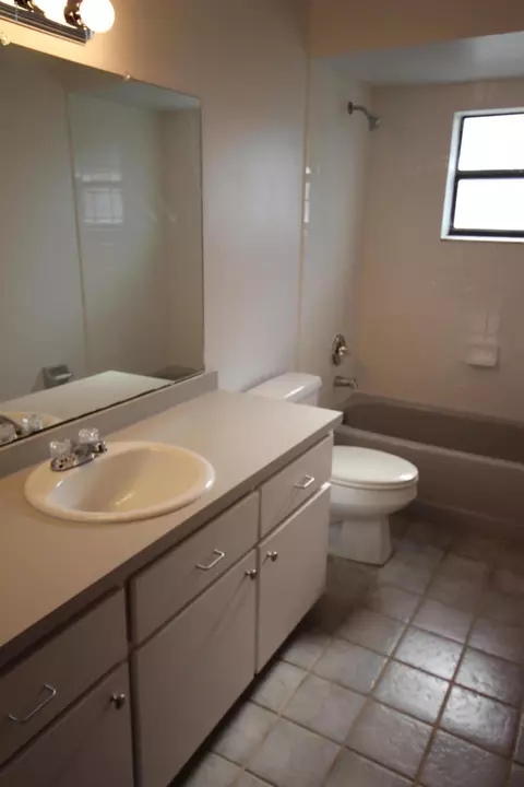 2326 Pine Tree Dr, Edgewater, FL 32141 photo 21