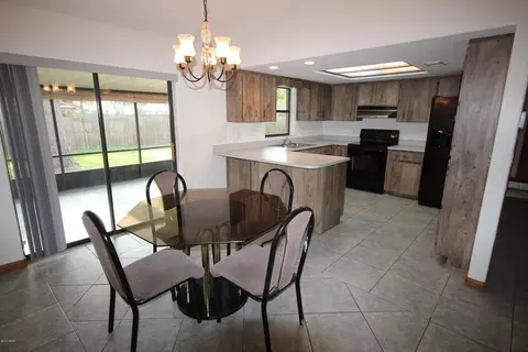 2326 Pine Tree Dr, Edgewater, FL 32141 photo 9