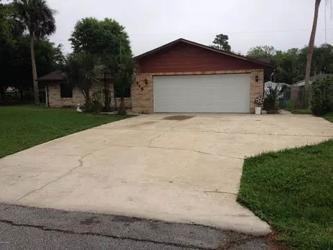 2915 Pine Tree Dr, Edgewater, FL 32141 photo 2