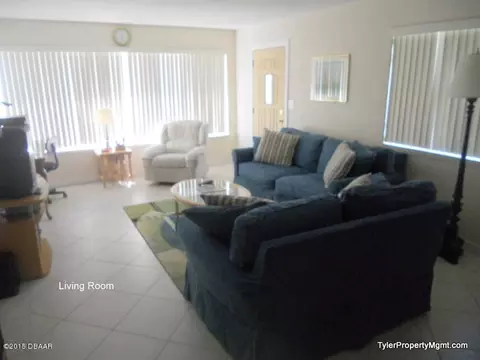 1 Breezeway Dr, Ormond Beach, FL 32176 photo 2