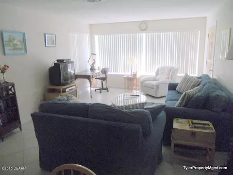 1 Breezeway Dr, Ormond Beach, FL 32176 photo 4