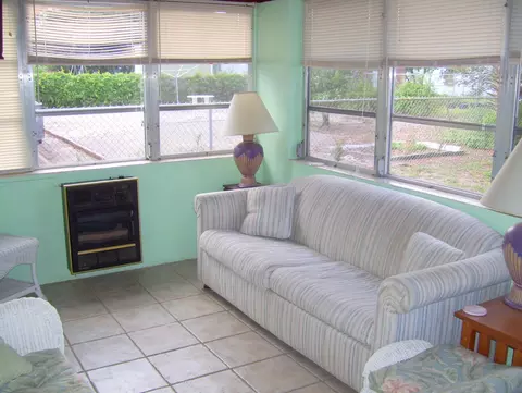 153 Laurie Dr, Ormond Beach, FL 32176 photo 6