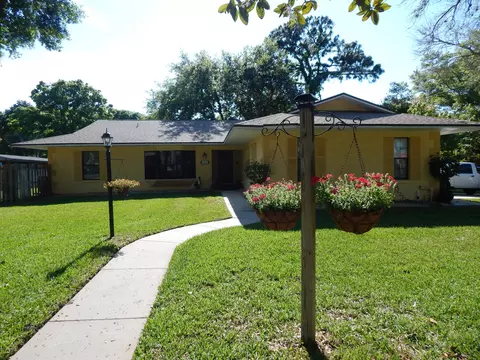 652 N Beach St, Ormond Beach, FL 32174 photo 1