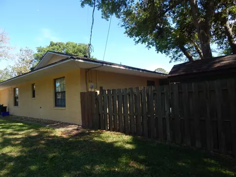 652 N Beach St, Ormond Beach, FL 32174 photo 4