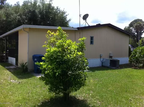 115 Oak St, Edgewater, FL 32141 photo 2