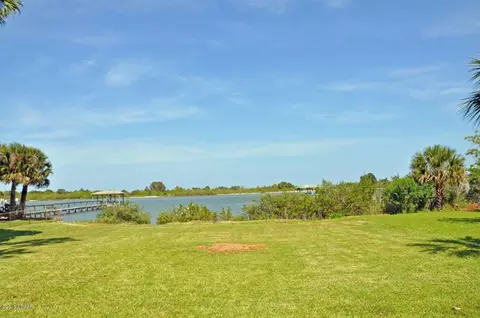 1016 S Riverside Dr, Edgewater, FL 32132 photo 7