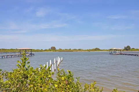 1016 S Riverside Dr, Edgewater, FL 32132 photo 2