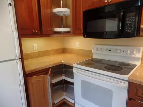 2743 Banyan Dr, Edgewater, FL 32141 photo 8
