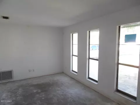 1867 Mango Tree Dr, Edgewater, FL 32141 photo 2