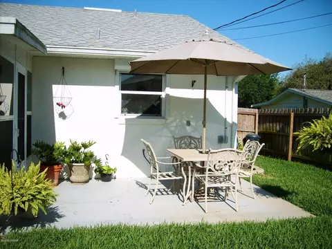 2414 Pine Tree Dr, Edgewater, FL 32141 photo 17