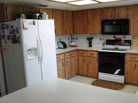 2414 Pine Tree Dr, Edgewater, FL 32141 photo 9
