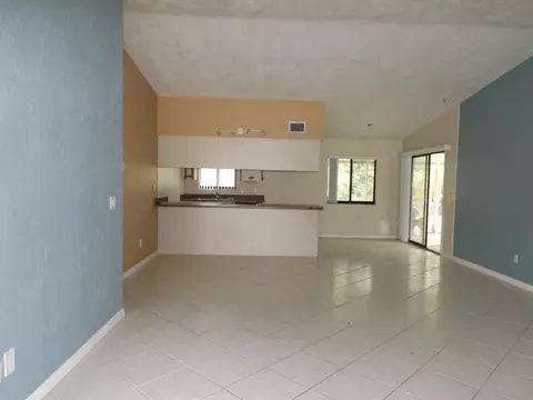 2524 Umbrella Tree Dr, Edgewater, FL 32141 photo 2