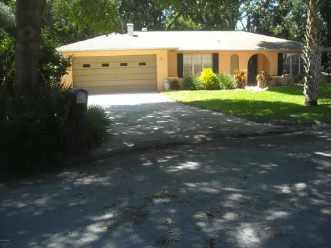 852 Lucerne Cir, Ormond Beach, FL 32174 photo 2