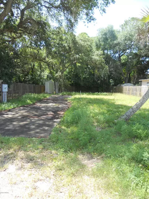 162 Douglas St, Edgewater, FL 32141 photo 4