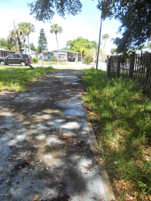 162 Douglas St, Edgewater, FL 32141 photo 10