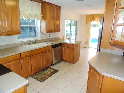 108 Peninsula Winds Dr, Ormond Beach, FL 32176 photo 4