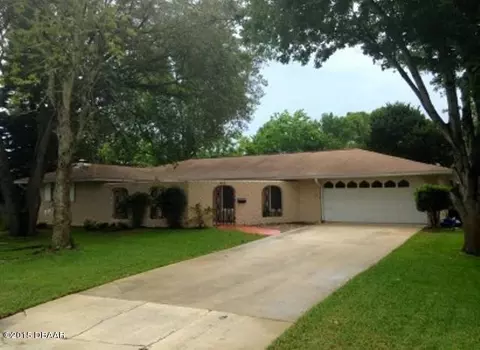 812 N Beach St, Ormond Beach, FL 32174 photo 2