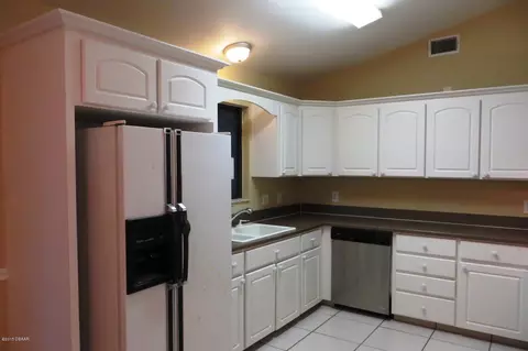 16 Oak Brook Dr, Ormond Beach, FL 32174 photo 4