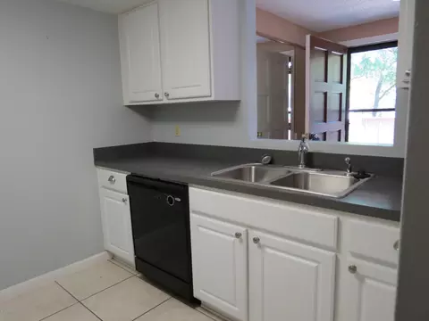 2 Tomahawk Trl, Ormond Beach, FL 32174 photo 8