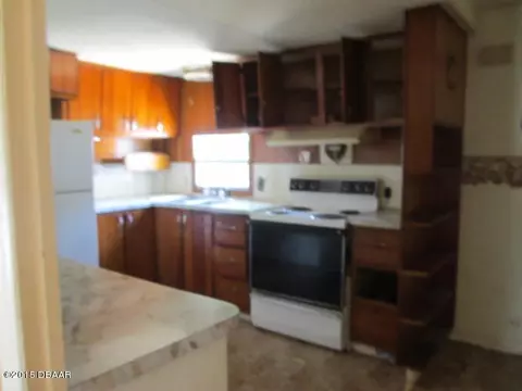 538 Collins St, Ormond Beach, FL 32174 photo 2