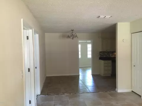 492 Hand Ave, Ormond Beach, FL 32174 photo 4