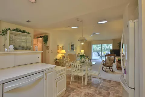19 Treetop Cir, Ormond Beach, FL 32174 photo 9