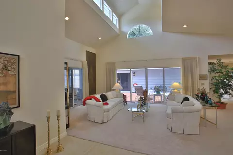 19 Treetop Cir, Ormond Beach, FL 32174 photo 3