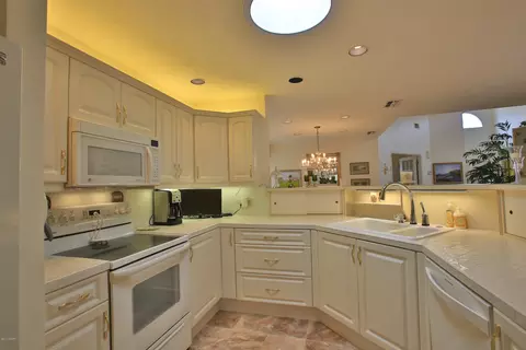 19 Treetop Cir, Ormond Beach, FL 32174 photo 8