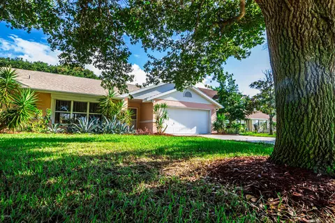 109 Mariners Dr, Ormond Beach, FL 32176 photo 2