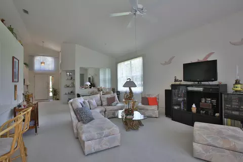 910 Woodstream Ln, Ormond Beach, FL 32174 photo 5