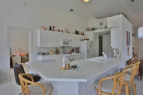 910 Woodstream Ln, Ormond Beach, FL 32174 photo 8