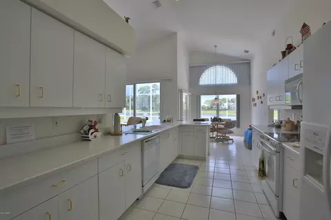 910 Woodstream Ln, Ormond Beach, FL 32174 photo 10