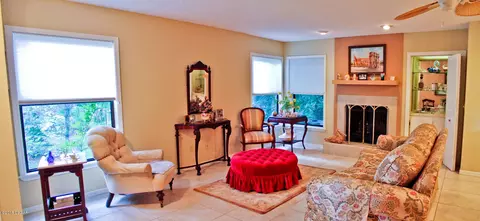 10 Eclipse Trl, Ormond Beach, FL 32174 photo 2