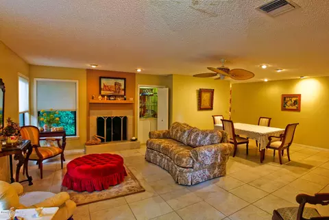 10 Eclipse Trl, Ormond Beach, FL 32174 photo 4