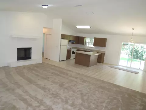 2526 Mango Tree Dr, Edgewater, FL 32141 photo 2