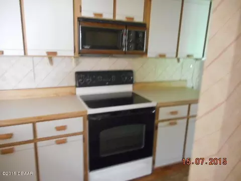 60 N Halifax Dr, Ormond Beach, FL 32176 photo 2