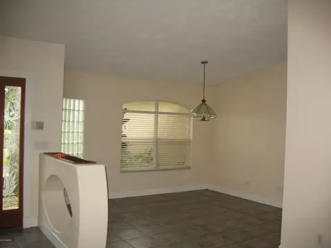 6 Traceway Ct, Ormond Beach, FL 32174 photo 5