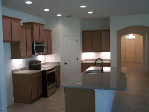 279 River Vale Ln, Ormond Beach, FL 32174 photo 4