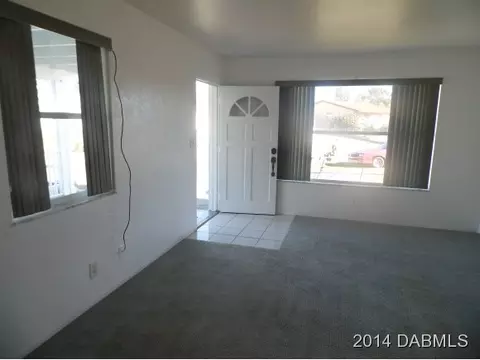 52 Seaside Dr, Ormond Beach, FL 32176 photo 9