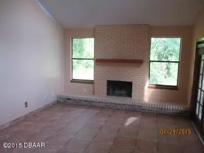 194 Cambridge Ct, Ormond Beach, FL 32174 photo 2
