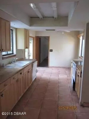 194 Cambridge Ct, Ormond Beach, FL 32174 photo 4
